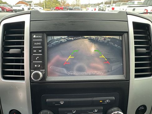 Used 2019 Nissan Frontier SV image 16