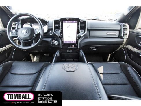 Used 2025 RAM 1500 Laramie AWD/4WD image 10