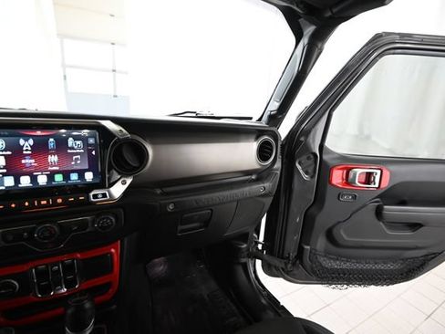 Used 2019 Jeep Wrangler Unlimited Sport S AWD/4WD image 32