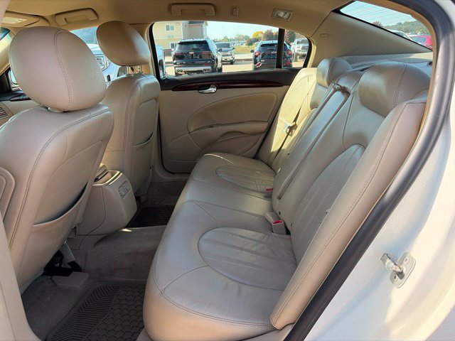 Used 2010 Buick Lucerne CXL w/ Driver Confidence Package FWD image 34