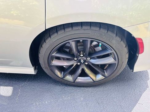 Used 2019 Dodge Charger Scat Pack w/ Plus Group image 10