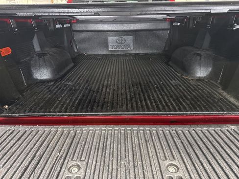 Used 2017 Toyota Tundra SR image 14