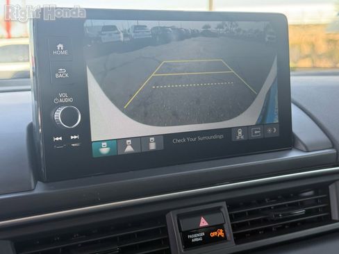 Used 2025 Honda Pilot Touring image 21