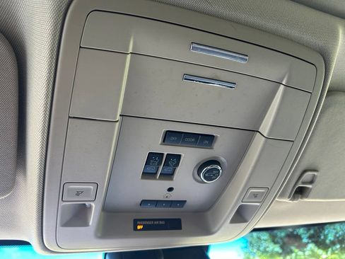 Used 2020 GMC Yukon Denali w/ Denali Premium Package RWD image 67