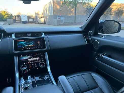 Used 2021 Land Rover Range Rover Sport HSE Dynamic image 25