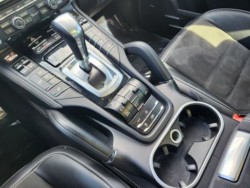 Used 2016 Porsche Cayenne GTS image 19