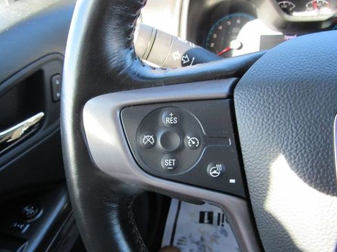 Used 2022 GMC Canyon AT4 image 19