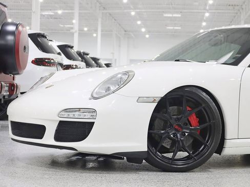 Used 2012 Porsche 911 Carrera 4S image 3