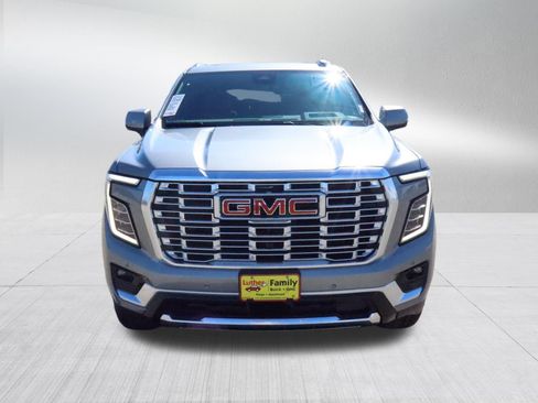 New 2026 GMC Yukon XL Denali w/ Denali Reserve Package AWD/4WD image 2