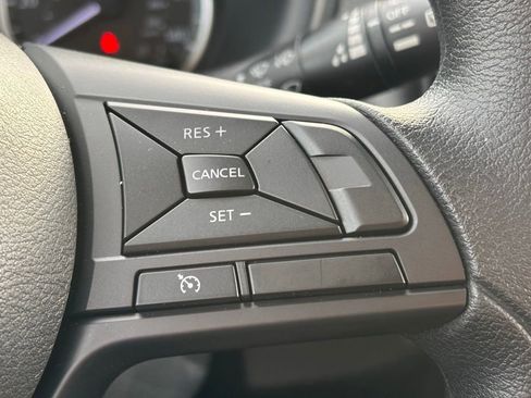 Used 2025 Nissan Kicks Play S image 21