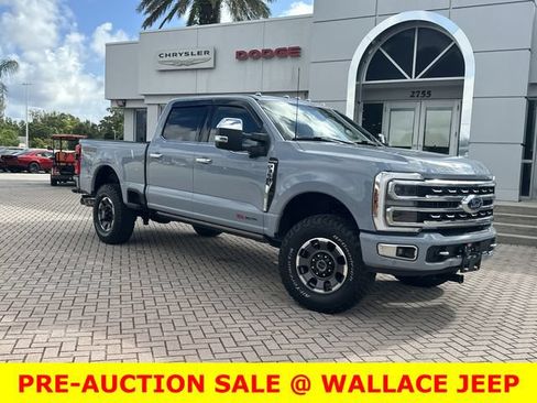 Used 2024 Ford F350 Platinum w/ Tremor Off-Road Package AWD/4WD image 4