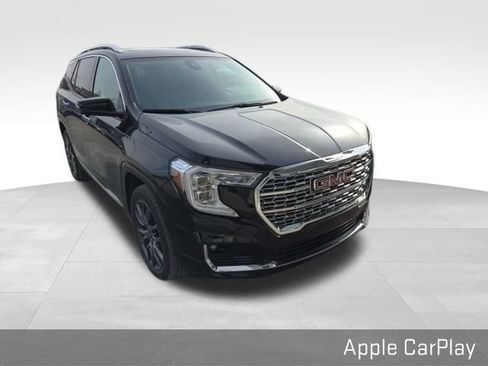 Used 2023 GMC Terrain Denali w/ Black Diamond Edition image 3