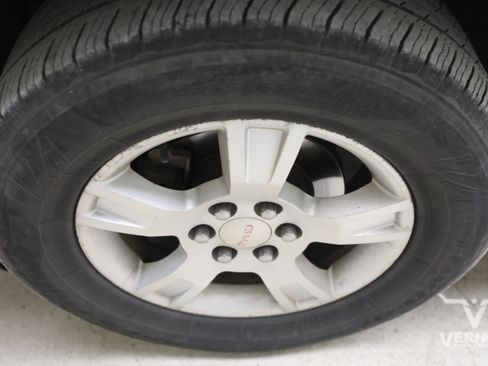 Used 2012 GMC Acadia SL w/ Preferred Package FWD image 10