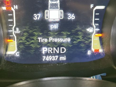 Used 2021 Jeep Gladiator Sport image 15