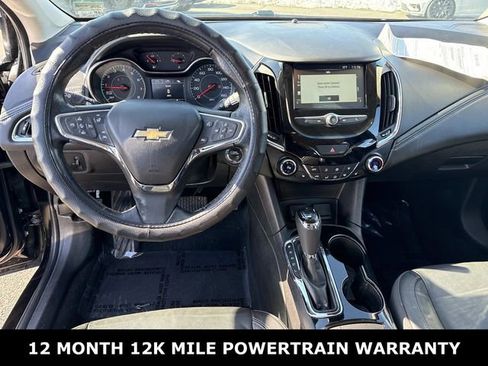 Used 2018 Chevrolet Cruze Premier w/ Enhanced Convenience Package FWD image 17