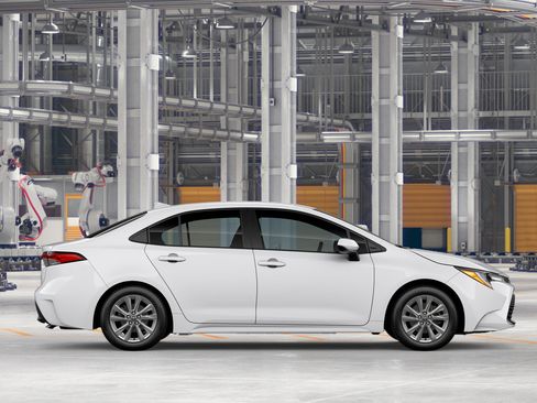 New 2026 Toyota Corolla LE w/ LE Premium Package FWD image 14