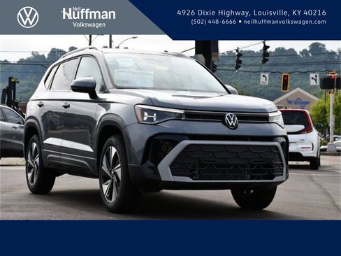 New 2025 Volkswagen Taos SE image 1