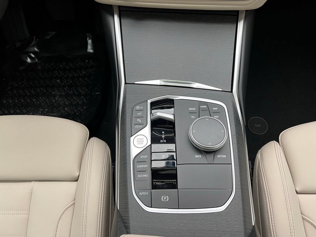 Certified 2026 BMW 330i Sedan w/ Premium Package RWD image 11