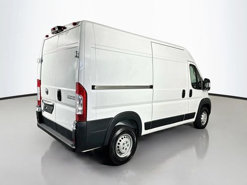 Used 2024 RAM ProMaster 2500 w/ Convenience Group FWD image 7