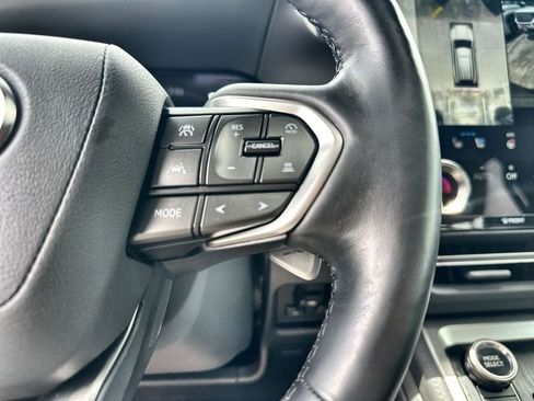 Used 2024 Lexus GX 550 AWD/4WD image 32