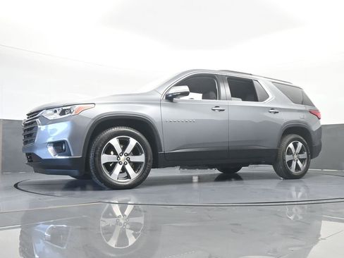 Used 2020 Chevrolet Traverse LT w/ LT Premium Package image 71