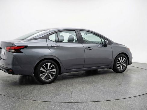 Used 2025 Nissan Versa SV FWD image 9