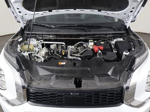 Used 2024 Mitsubishi Outlander SE image 20