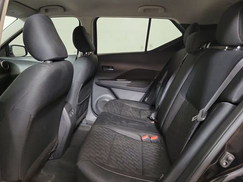 Used 2022 Nissan Kicks SV FWD image 23