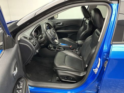 Used 2019 Jeep Compass Limited AWD/4WD image 3