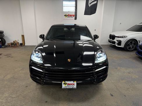 Used 2021 Porsche Cayenne S AWD/4WD image 4