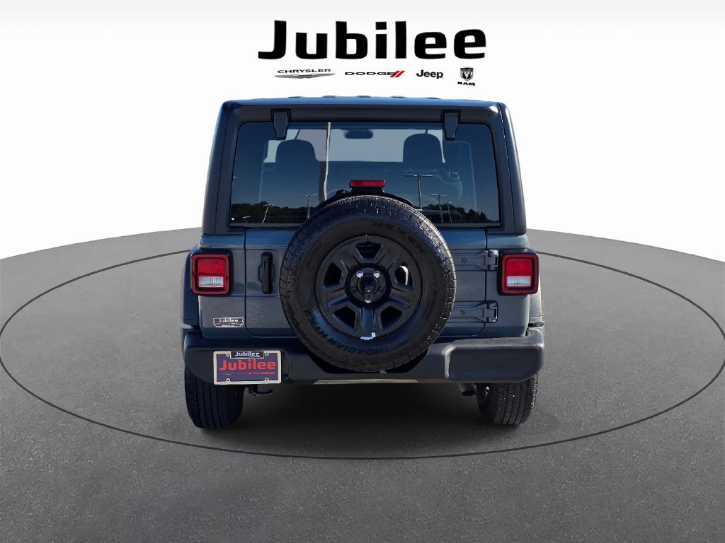 Used 2026 Jeep Wrangler Sport AWD/4WD image 3