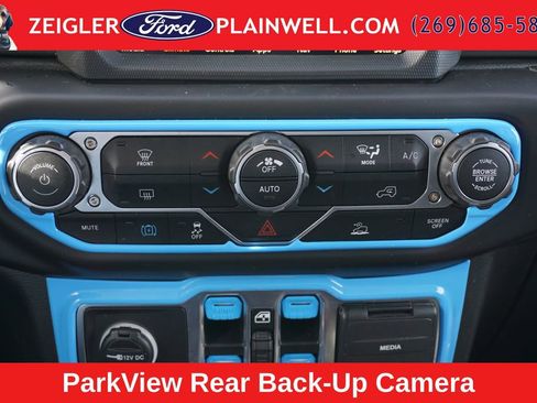 Used 2023 Jeep Wrangler Unlimited w/ 8.4" Radio Group AWD/4WD image 20