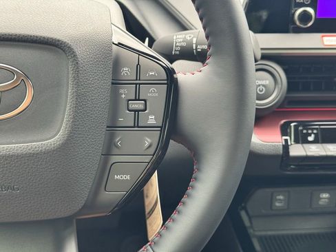 New 2025 Toyota Prius Plug-In Hybrid image 22