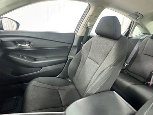Used 2023 Honda Accord EX image 13