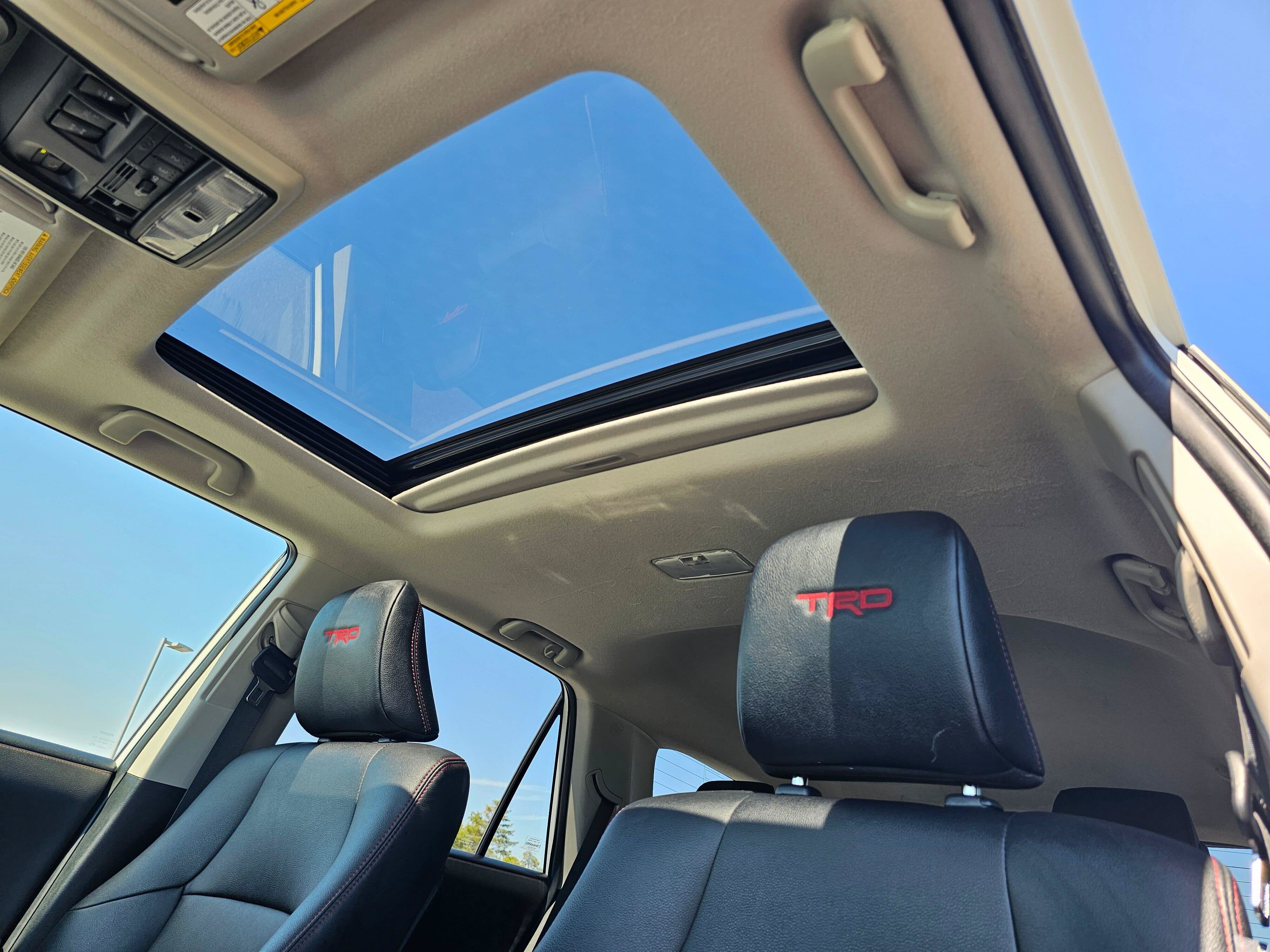 Used 2020 Toyota 4Runner TRD Off-Road Premium w/ Moonroof Package AWD/4WD image 28