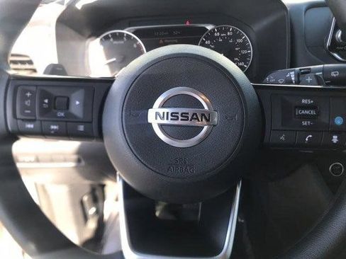 Used 2021 Nissan Rogue SV AWD/4WD image 11
