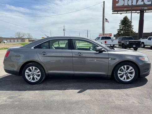 Used 2011 Ford Taurus SEL w/ 201A Rapid Spec Order Code AWD/4WD image 32