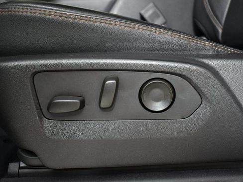 Used 2023 GMC Sierra 1500 AT4 image 17