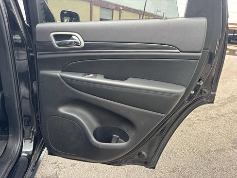 Used 2021 Jeep Grand Cherokee Limited w/ Sun & Sound Group AWD/4WD image 16