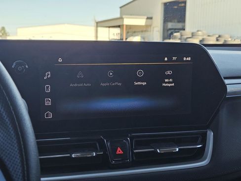 Used 2025 Chevrolet TrailBlazer LT image 18