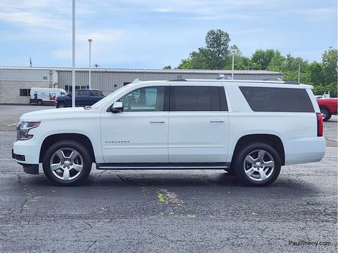 Used 2016 Chevrolet Suburban LTZ RWD image 5