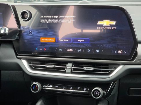 New 2026 Chevrolet Equinox EV LT w/ LPO, Blackout Package image 24