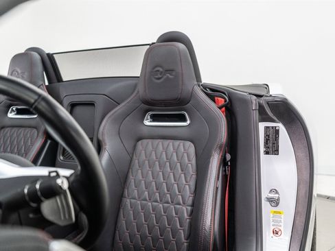 Used 2020 Jaguar F-TYPE SVR image 27