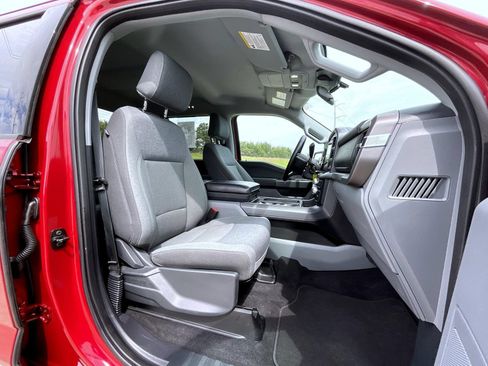 Used 2025 Ford F150 XLT w/ Equipment Group 301A Standard AWD/4WD image 16