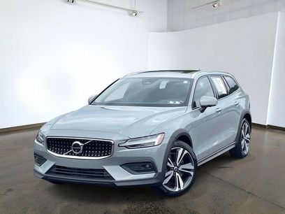 Used 2024 Volvo V60 B5 Cross Country Plus w/ Climate Package