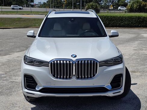 Used 2022 BMW X7 xDrive40i w/ Premium Package AWD/4WD image 2
