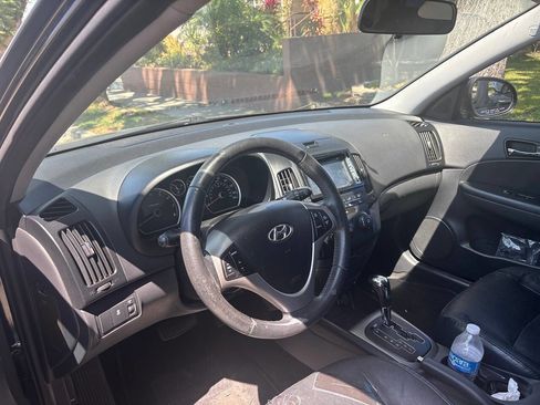 Used 2012 Hyundai Elantra image 5