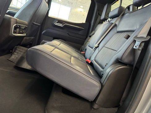 Used 2025 Chevrolet Silverado 1500 High Country w/ High Country Premium Package image 12