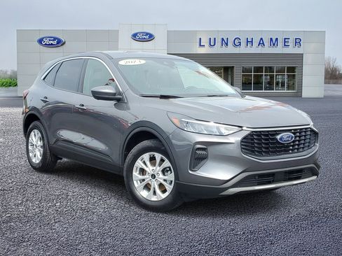 Used 2023 Ford Escape Active w/ Tech Pack #2 AWD/4WD image 1