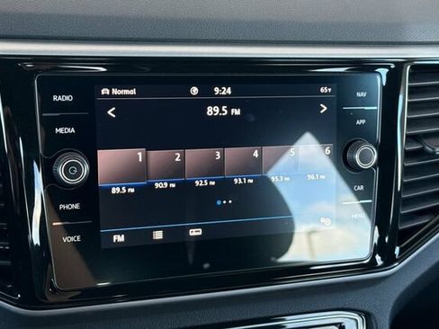 Used 2020 Volkswagen Atlas Cross Sport SEL AWD/4WD image 19